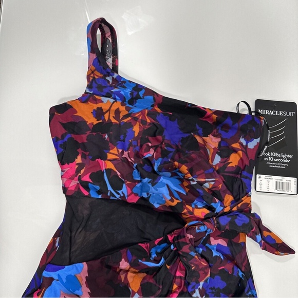 NWT $178 Miraclesuit [ 8 ]‎ Solstice Gem One Piece Swimsuit Black - Picture 5 of 13